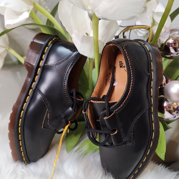 1461 WOMEN'S SMOOTH LEATHER OXFORD SHOES size5 - Picture 1 of 8